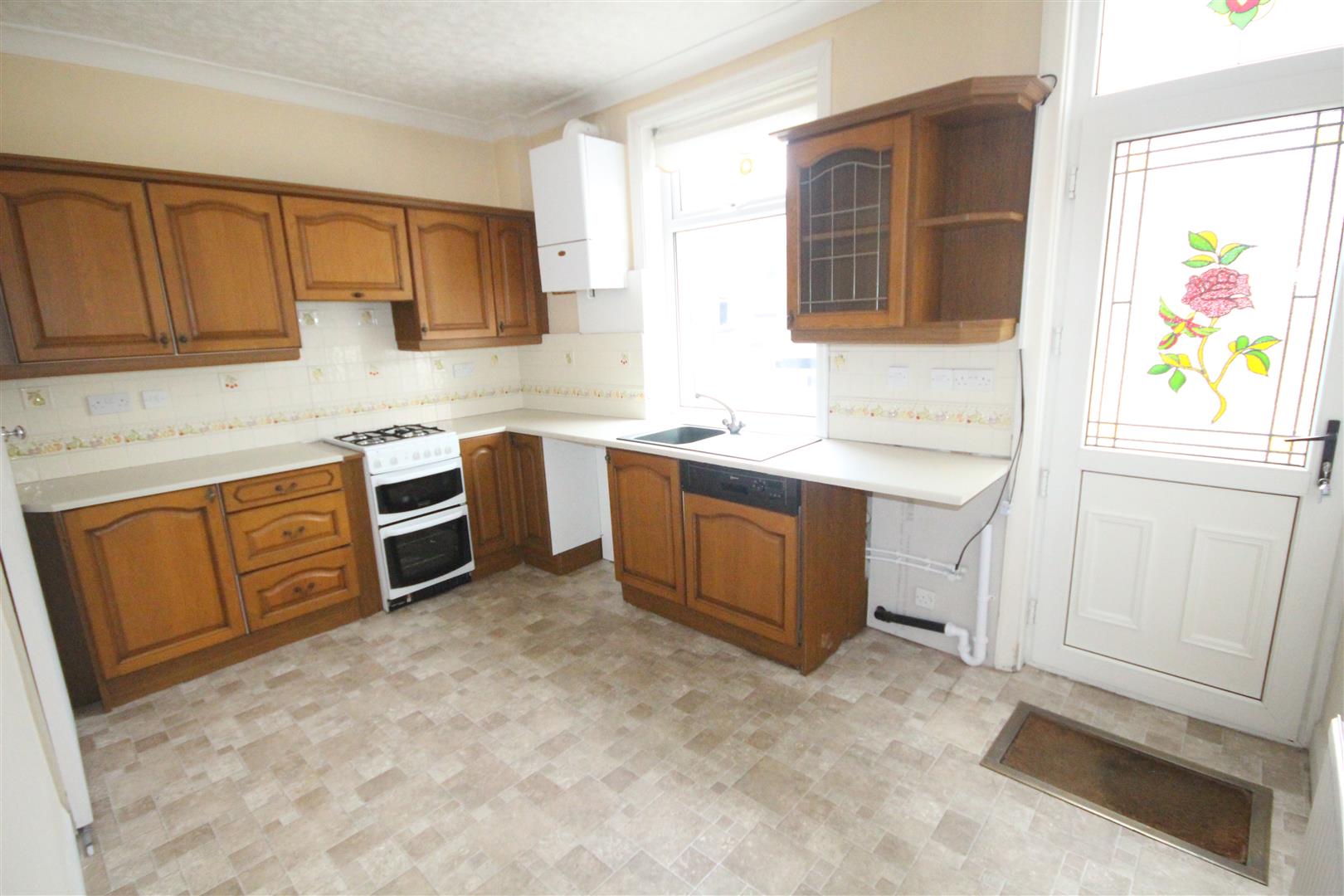 2 bedroom terraced house For Sale in Barnoldswick - IMG_8343.jpg